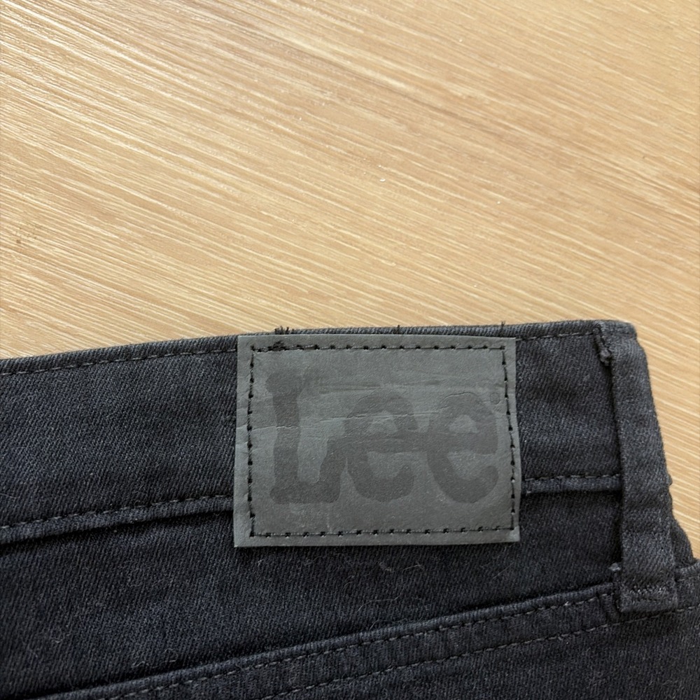 NWT Lee Legendary Style Women's Size 16 16S Short Black Flare Leg Mid Rise Jeans - Picture 10 of 11